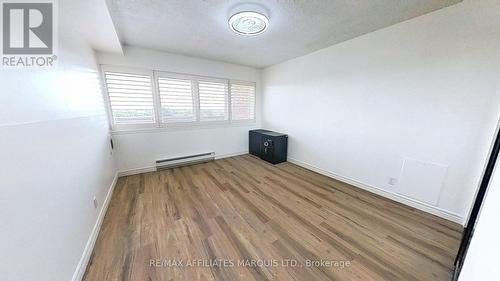 6 - 308 Second Street E, Cornwall, ON - Indoor Photo Showing Other Room