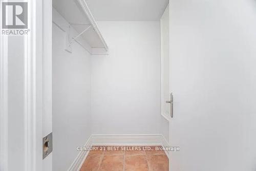 1595 Calverton Court, Mississauga, ON - Indoor