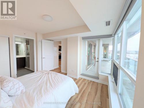 718 - 75 Norman Bethune Avenue, Richmond Hill, ON - Indoor Photo Showing Bedroom