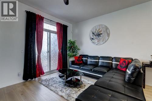 888 Walgrove Boulevard Se, Calgary, AB - Indoor Photo Showing Living Room