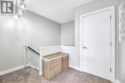 Upper level open space - 