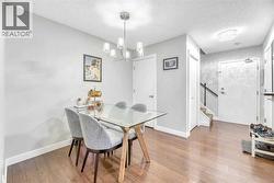 Dinning room with pantry in the corner - 