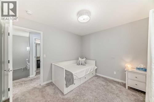 159 Evanscrest Park Nw, Calgary, AB - Indoor Photo Showing Bedroom
