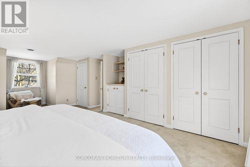 1735 Sunningdale Bend, Mississauga, ON - Indoor Photo Showing Bedroom