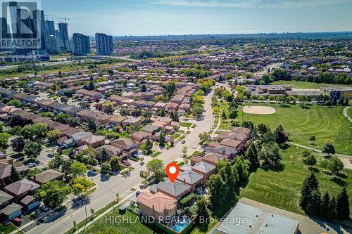 257 Huntington Ridge Drive, Mississauga, ON - Outdoor With View