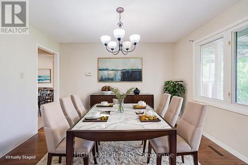 257 Huntington Ridge Drive, Mississauga, ON - Indoor Photo Showing Dining Room