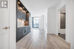 206 - 858 DUPONT STREET Toronto, ON M6G 0C1