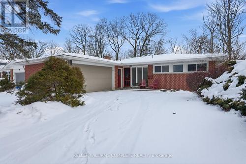 97 ROBINHOOD DRIVE  Hamilton, ON L9H 4G2