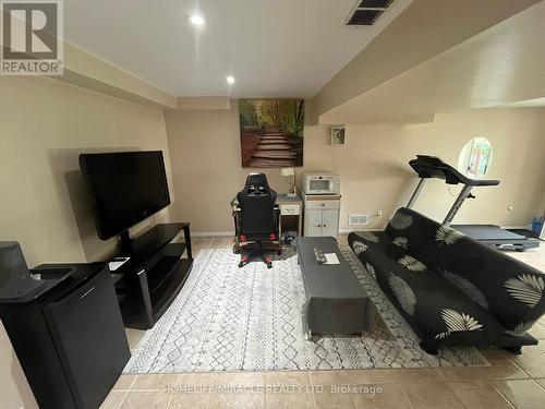 128 Karalee Crescent, Cambridge, ON - Indoor Photo Showing Gym Room