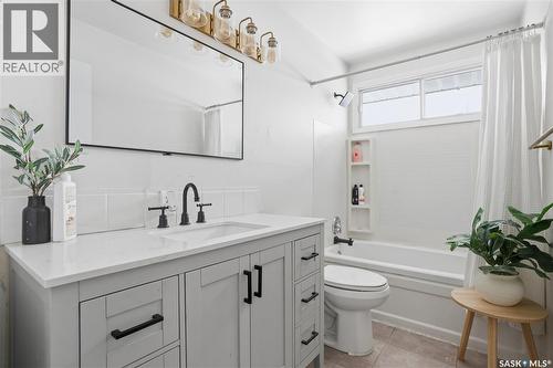 78 Aitken Crescent, Regina, SK - Indoor Photo Showing Bathroom