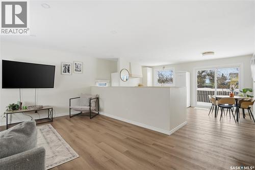 78 Aitken Crescent, Regina, SK - Indoor Photo Showing Living Room