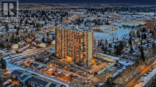 901, 4944 Dalton Drive NW  Calgary, AB T3A 2E6