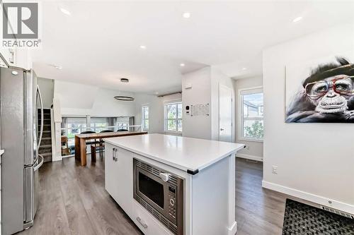 38 Lavender Road Se, Calgary, AB - Indoor Photo Showing Kitchen