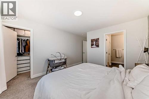 38 Lavender Road Se, Calgary, AB - Indoor Photo Showing Bedroom