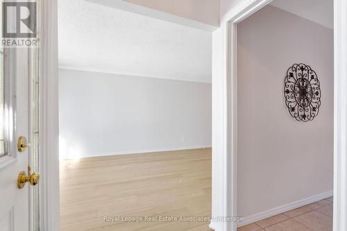 958 Fletcher Valley Crescent, Mississauga, ON - Indoor Photo Showing Other Room