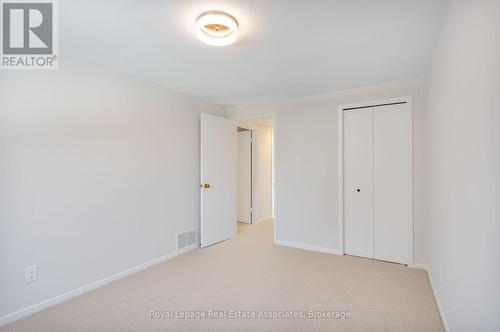 Second Bedroom - 958 Fletcher Valley Crescent, Mississauga, ON - Indoor Photo Showing Other Room