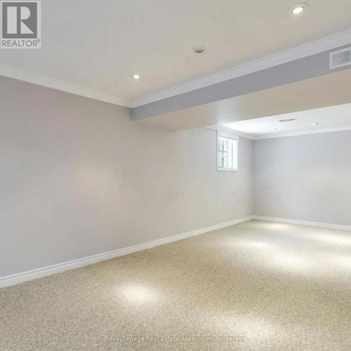 958 Fletcher Valley Crescent, Mississauga, ON - Indoor