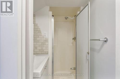 958 Fletcher Valley Crescent, Mississauga, ON - Indoor Photo Showing Bathroom