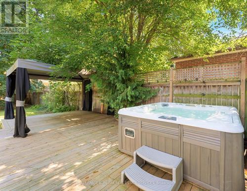 519 Regina Drive, Burlington, ON - Outdoor With Deck Patio Veranda