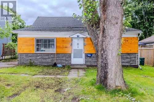 98 BOYCE AVENUE  Ottawa, ON K2B 6J2