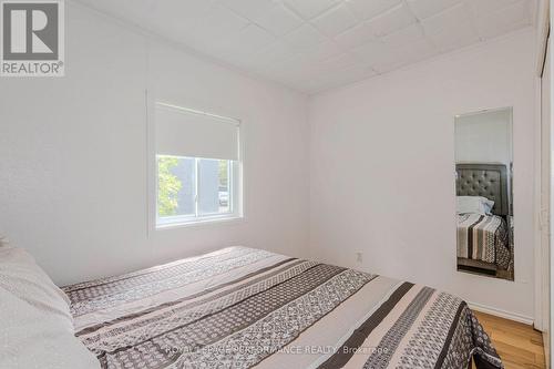 98 Boyce Avenue, Ottawa, ON - Indoor Photo Showing Bedroom