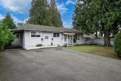 7016 141 STREET  Surrey, BC V3W 6L4