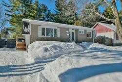 18 Ch. de la Bure  Lorraine, QC J6Z 3R5