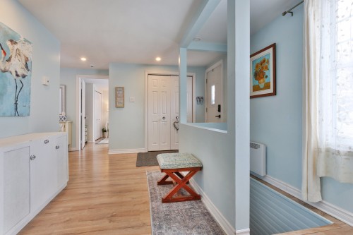 Hall d'entrée/Vestibule - 357 Rue Jean-Talon, Saint-Jean-Sur-Richelieu, QC - Indoor Photo Showing Other Room