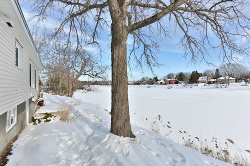 Vue sur l'eau - 357 Rue Jean-Talon, Saint-Jean-Sur-Richelieu, QC - Outdoor With View