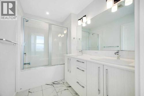 293 Dawson Way, Chestermere, AB - Indoor Photo Showing Bathroom