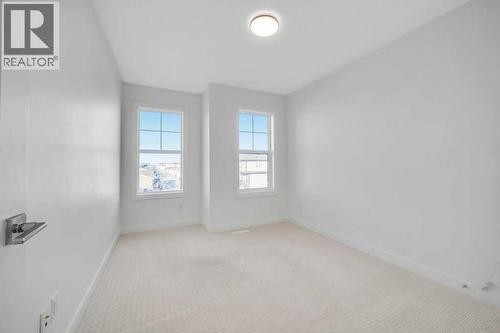 293 Dawson Way, Chestermere, AB - Indoor Photo Showing Other Room