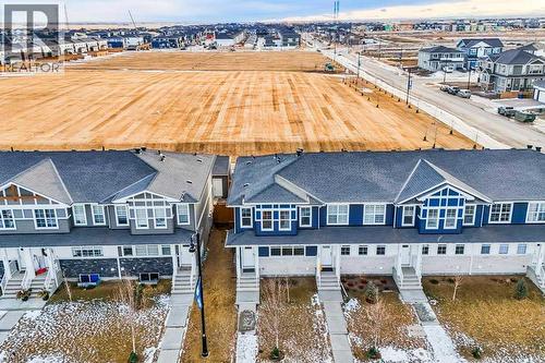 293 Dawson Way, Chestermere, AB - Outdoor