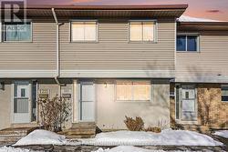 51 - 1213 BOWMOUNT STREET  Ottawa, ON K1J 8T3