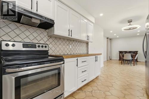 6486 Edenwood Drive, Mississauga, ON - Indoor Photo Showing Kitchen With Stainless Steel Kitchen