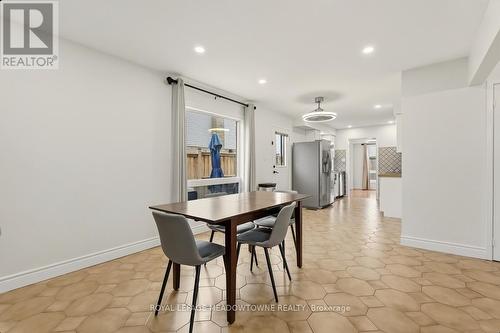 6486 Edenwood Drive, Mississauga, ON - Indoor Photo Showing Dining Room