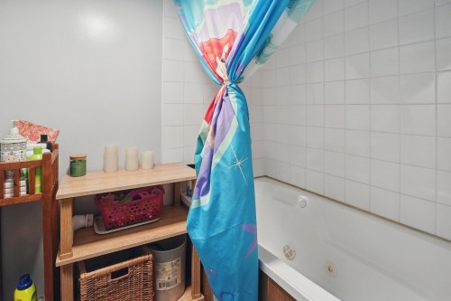 Salle de bains - 76 Rue Nicolet, Gatineau (Hull), QC - Indoor