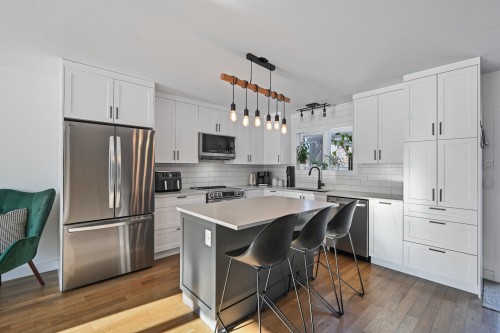 Cuisine - 175 Allée Des Cigales, Saint-Jean-Sur-Richelieu, QC - Indoor Photo Showing Kitchen With Upgraded Kitchen