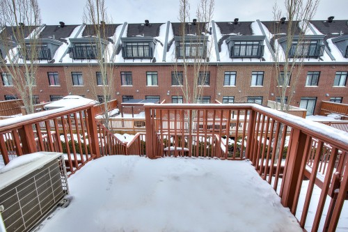 Balcon - 434 Rue Étienne-Lavoie, Laval (Sainte-Dorothée), QC - Outdoor