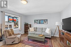 Bright living room - 