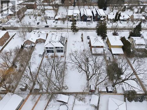 19B Broadview Avenue, Mississauga, ON 