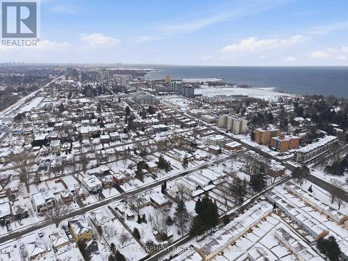 19B Broadview Avenue, Mississauga, ON 