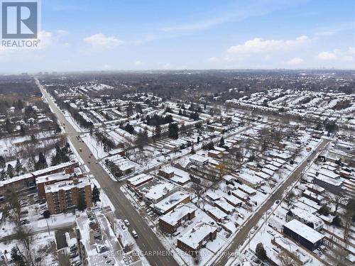19B Broadview Avenue, Mississauga, ON 