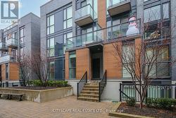 402 - 380 WALLACE AVENUE  Toronto, ON M6P 3P2