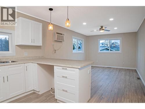 Move in ready mobile home Creston - 1421 Erickson Road Unit# 21, Creston, BC 