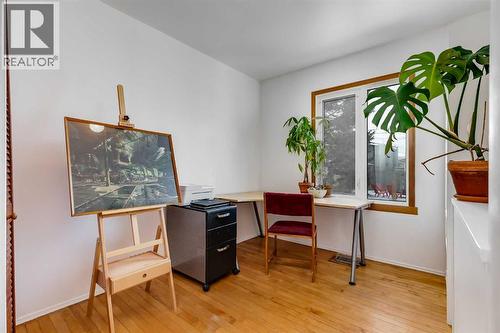 4351 70 Street Nw, Calgary, AB - Indoor