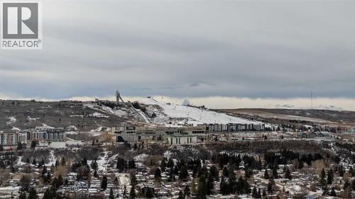 4351 70 Street Nw, Calgary, AB - Outdoor With View