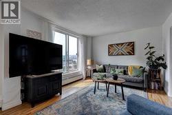 602, 1328 13 Avenue SW  Calgary, AB T3C 0T3