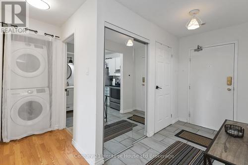 217 - 737 Deveron Crescent, London South (South T), ON - Indoor Photo Showing Laundry Room
