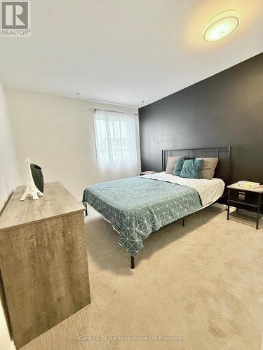 217 - 737 Deveron Crescent, London South (South T), ON - Indoor Photo Showing Bedroom