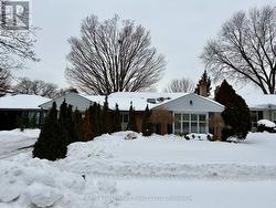 12 SWEETLAND ROAD  Toronto, ON M9P 3K9